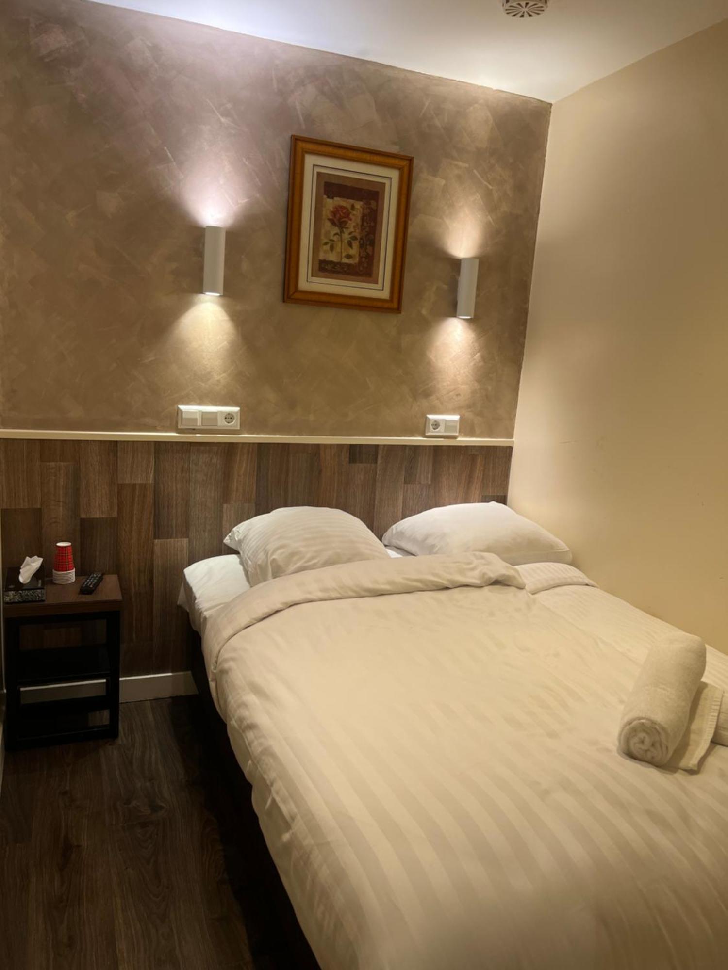 Dam Hotel Amsterdam Bagian luar foto